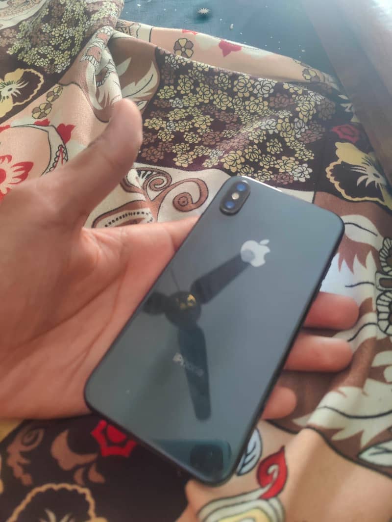 Apple iPhone X 2