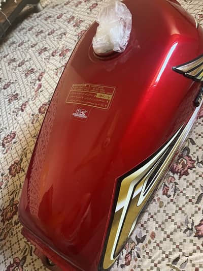 125 26 model gold edition tanki