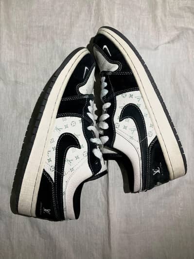 3 Stylish Sneakers for Sale