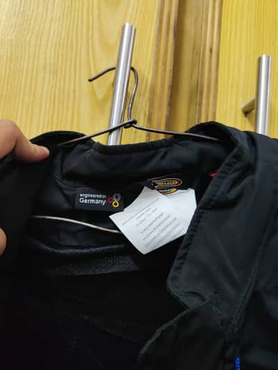 Jacket/Upper