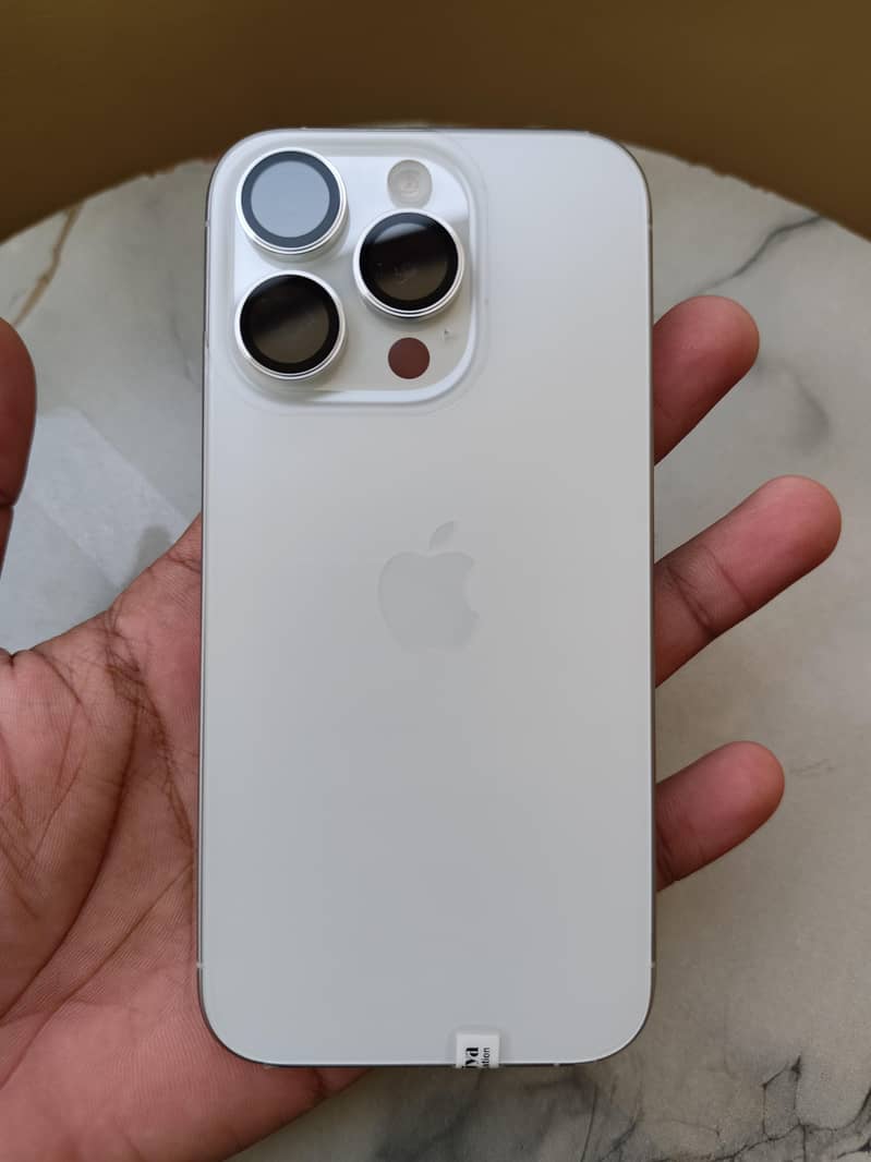 Apple iPhone 15 Pro 6