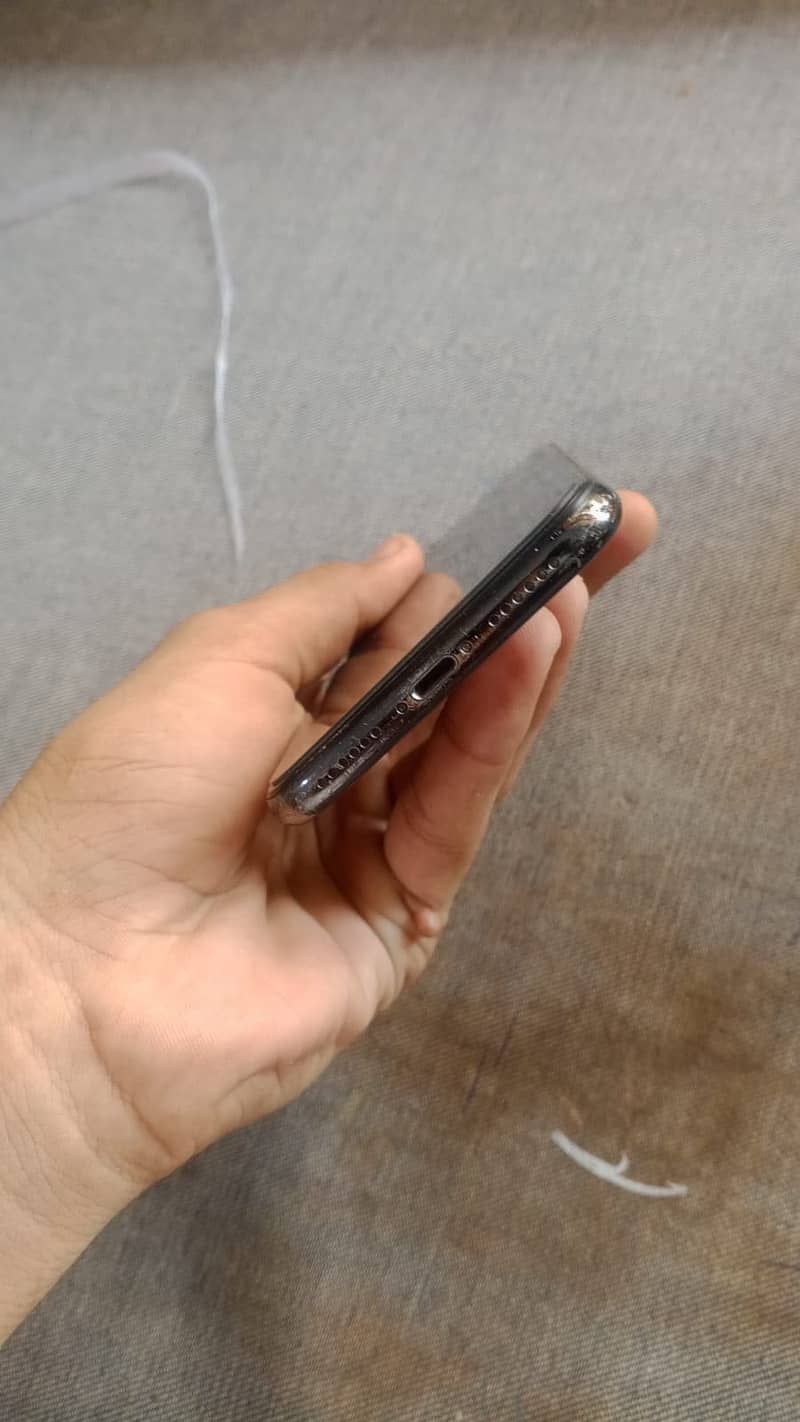 Apple iPhone X 2