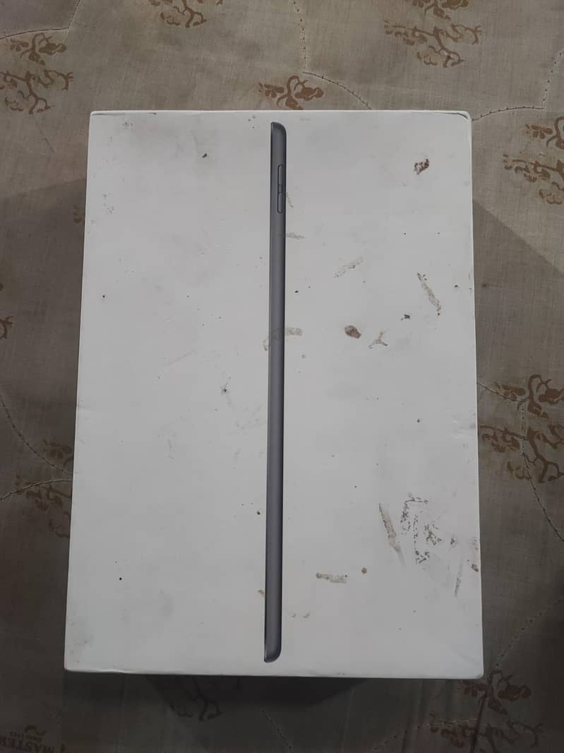 Ipad 9th generation 64GB 7