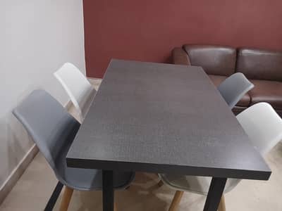 Dining table for sale