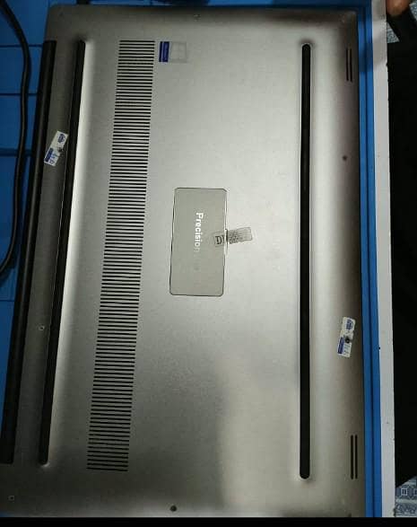Dell 5520 3