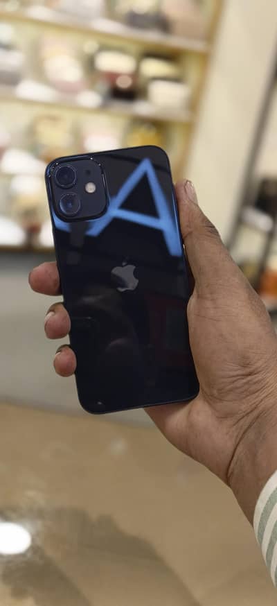 Apple iPhone 12 mini