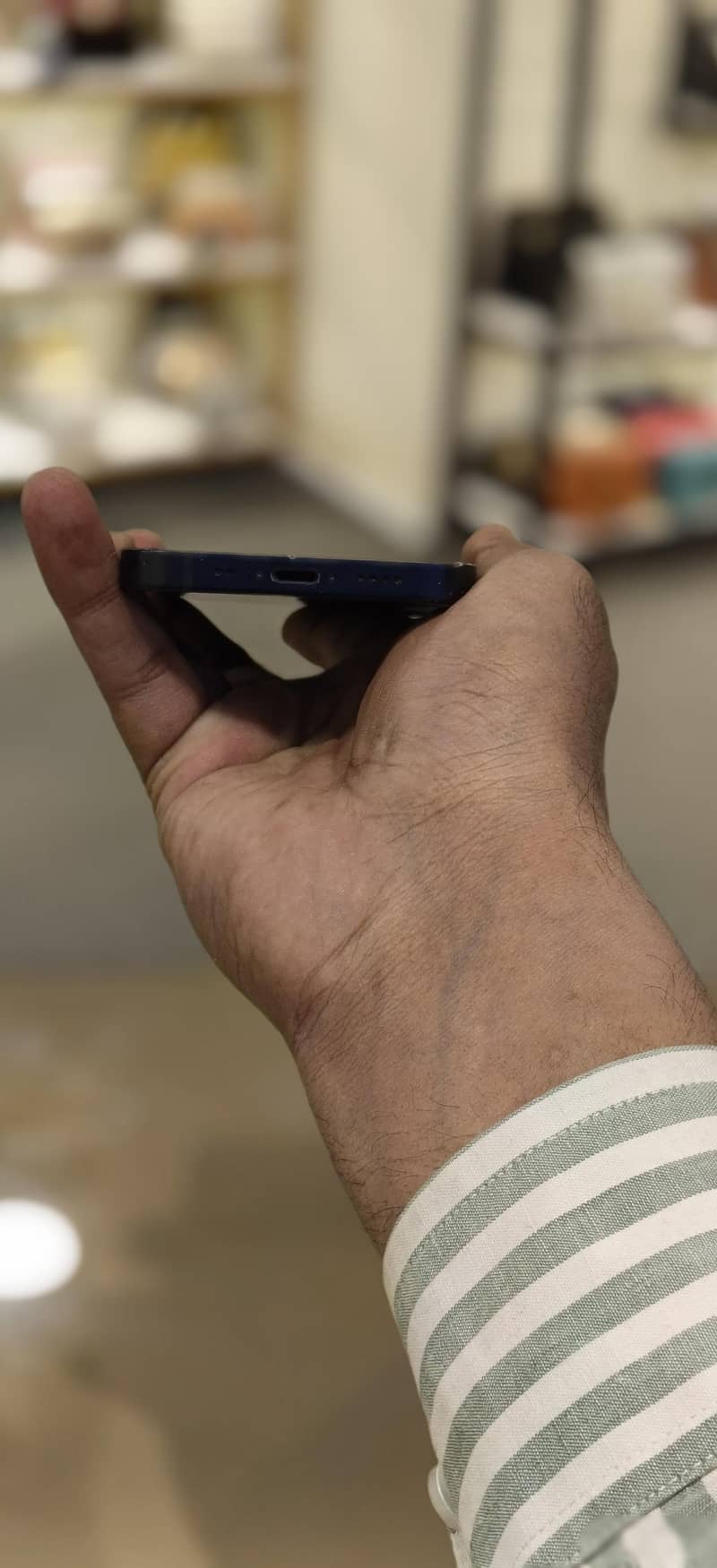 Apple iPhone 12 mini 4