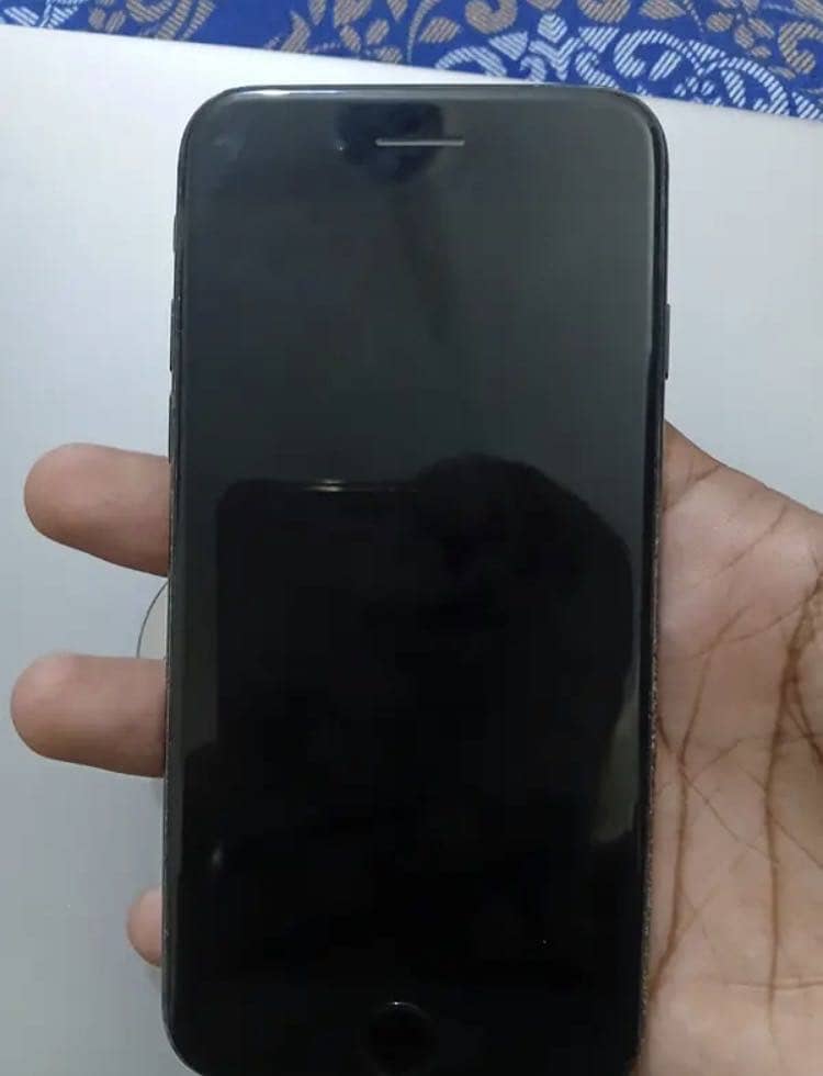iPhone 7 0