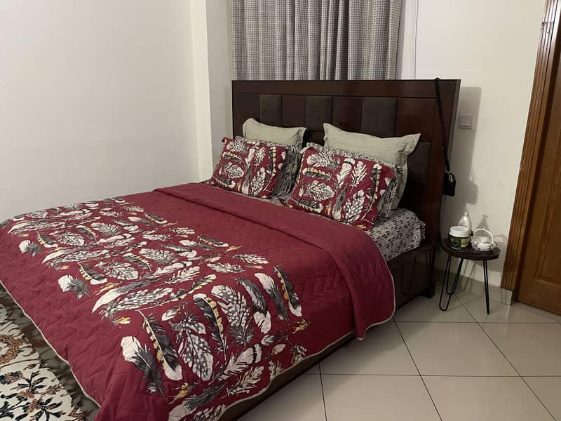 Beautiful bed set 1