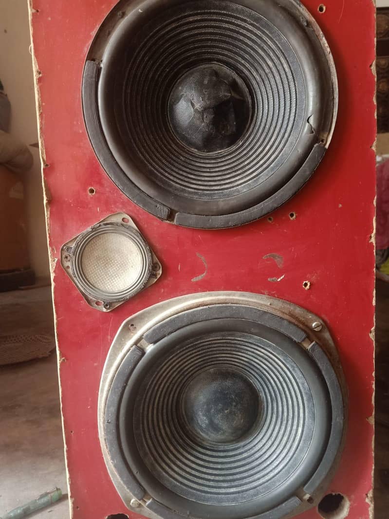 woofer speaker 0