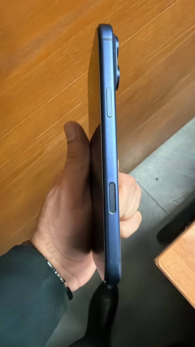 Apple iPhone 17 Pro Max 2