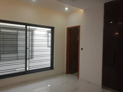 Spacious House Is Available For sale In Ideal Location Of Bahria Town - Sector C