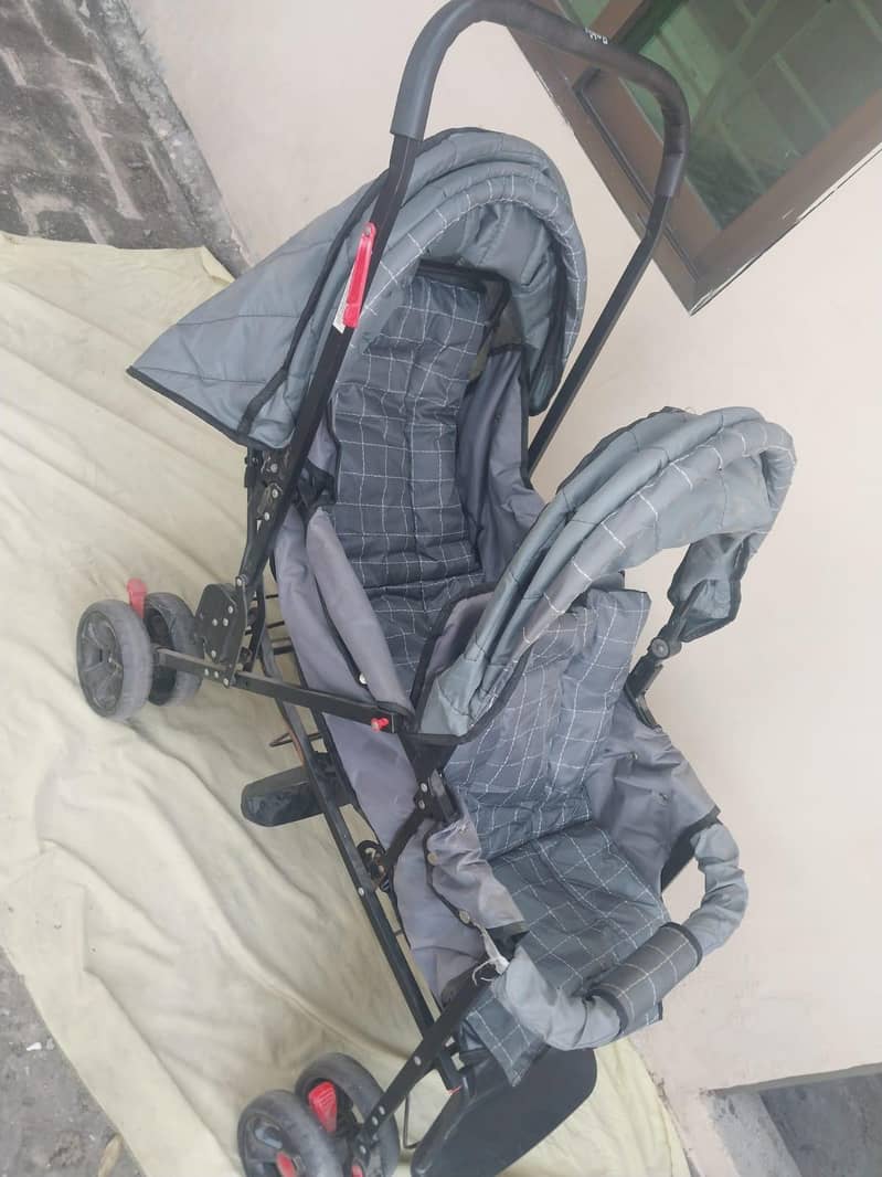 twin stroller 0