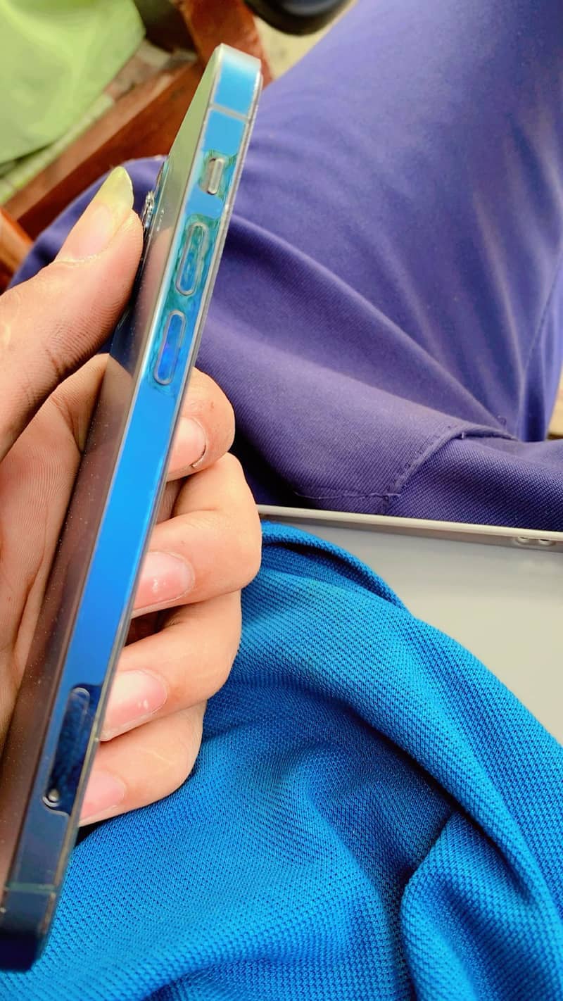 Apple iPhone 12 Pro 3
