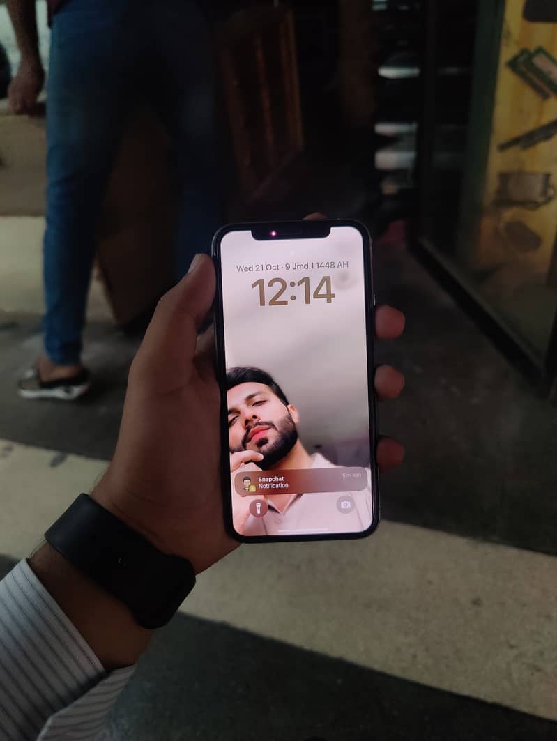 Apple iPhone XS 1