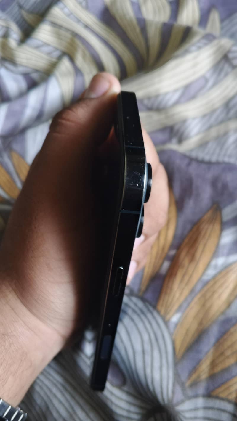 Apple iPhone 12 Pro Max 5