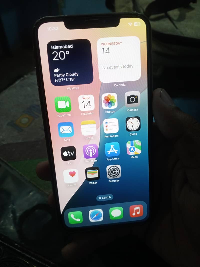 Apple iPhone XS Max 2