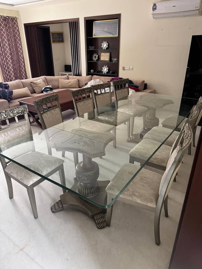 DINING TABLE 1