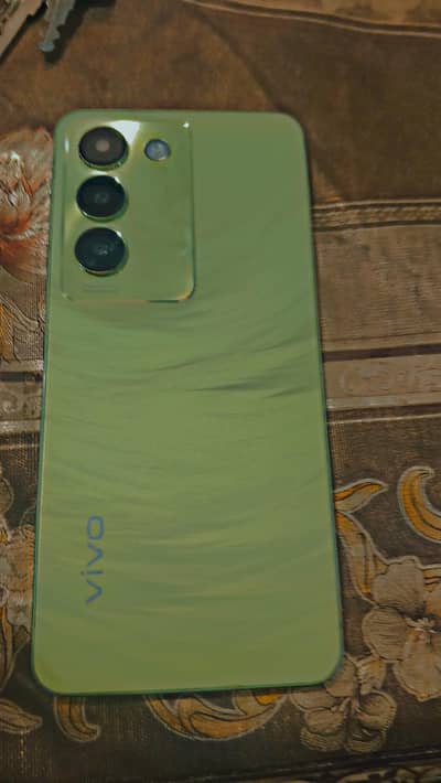 Vivo Y100