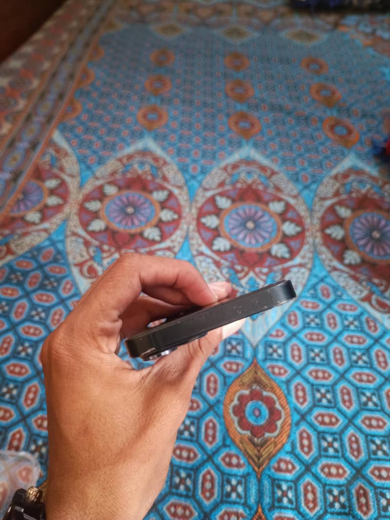 iPhone 13 FU 6