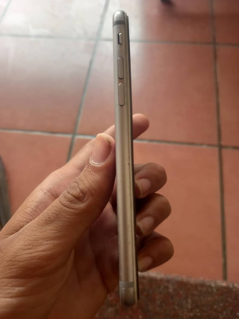 Apple iPhone 6 4