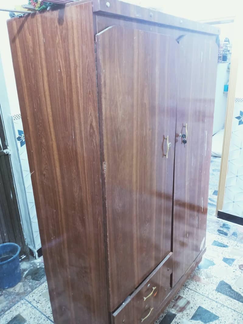 cabinet 2