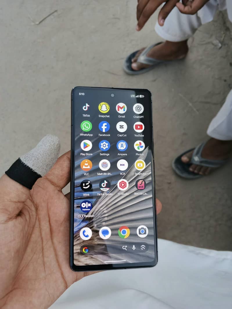 Google Pixel 7 4