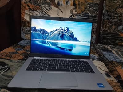 Dell Touch Screen Core i5 11 generation, 16gb ram 256gb ssd,for sale