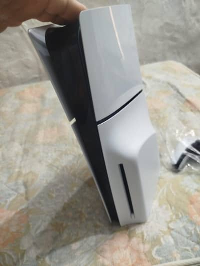 I'm selling ps 5 slim jailbreak game instilled