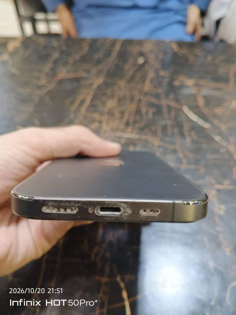 Apple iPhone 12 Pro 6