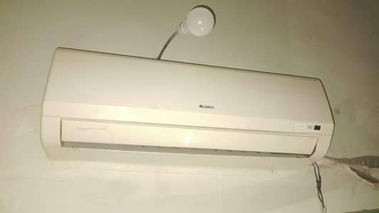 Gree AC 1 Ton good condition