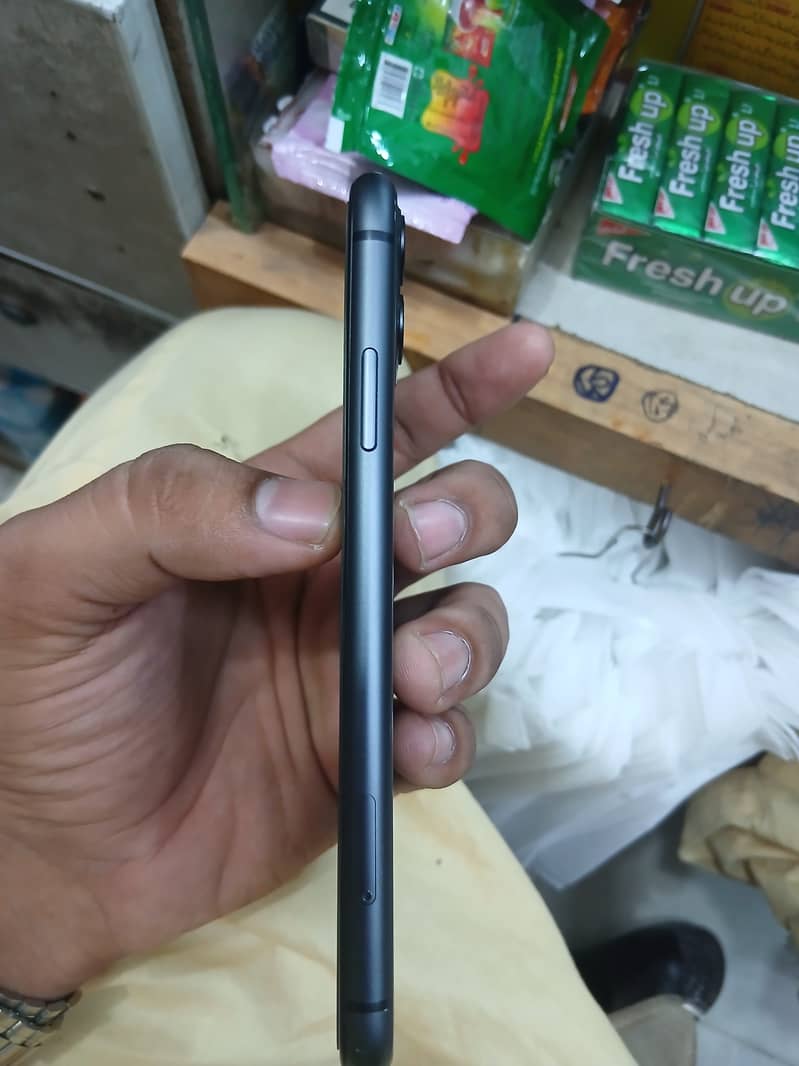 Apple iPhone 11 2