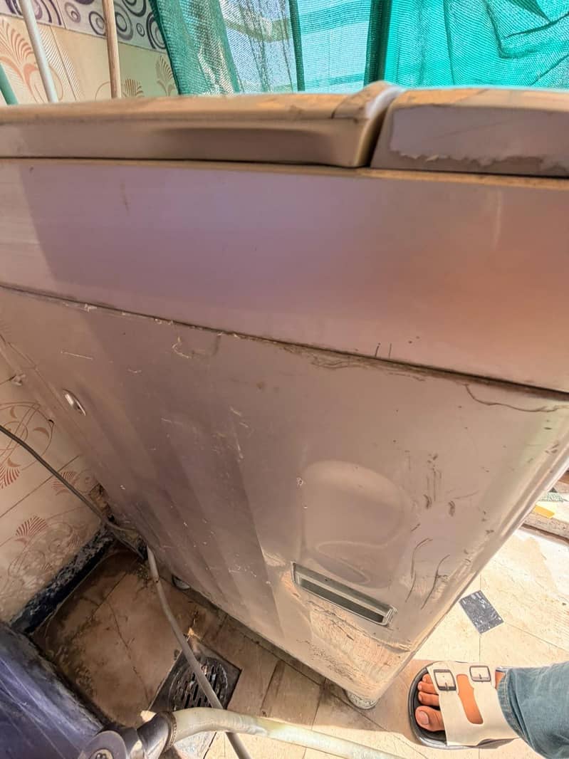 Top load automatic washing machine 4