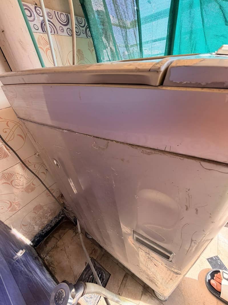 Top load automatic washing machine 5