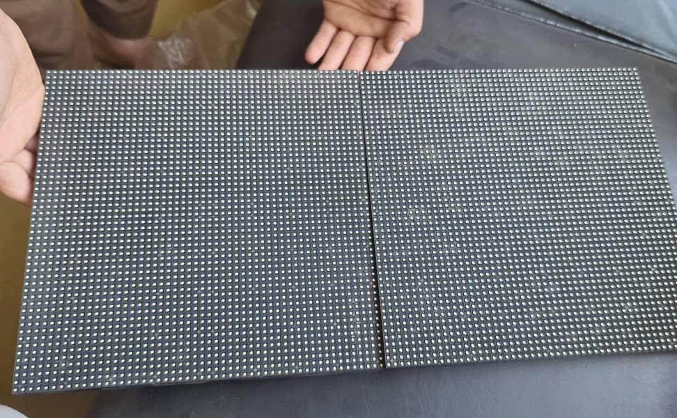Used SMD Modules p4 0