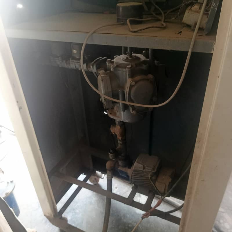 feul dispenser 3