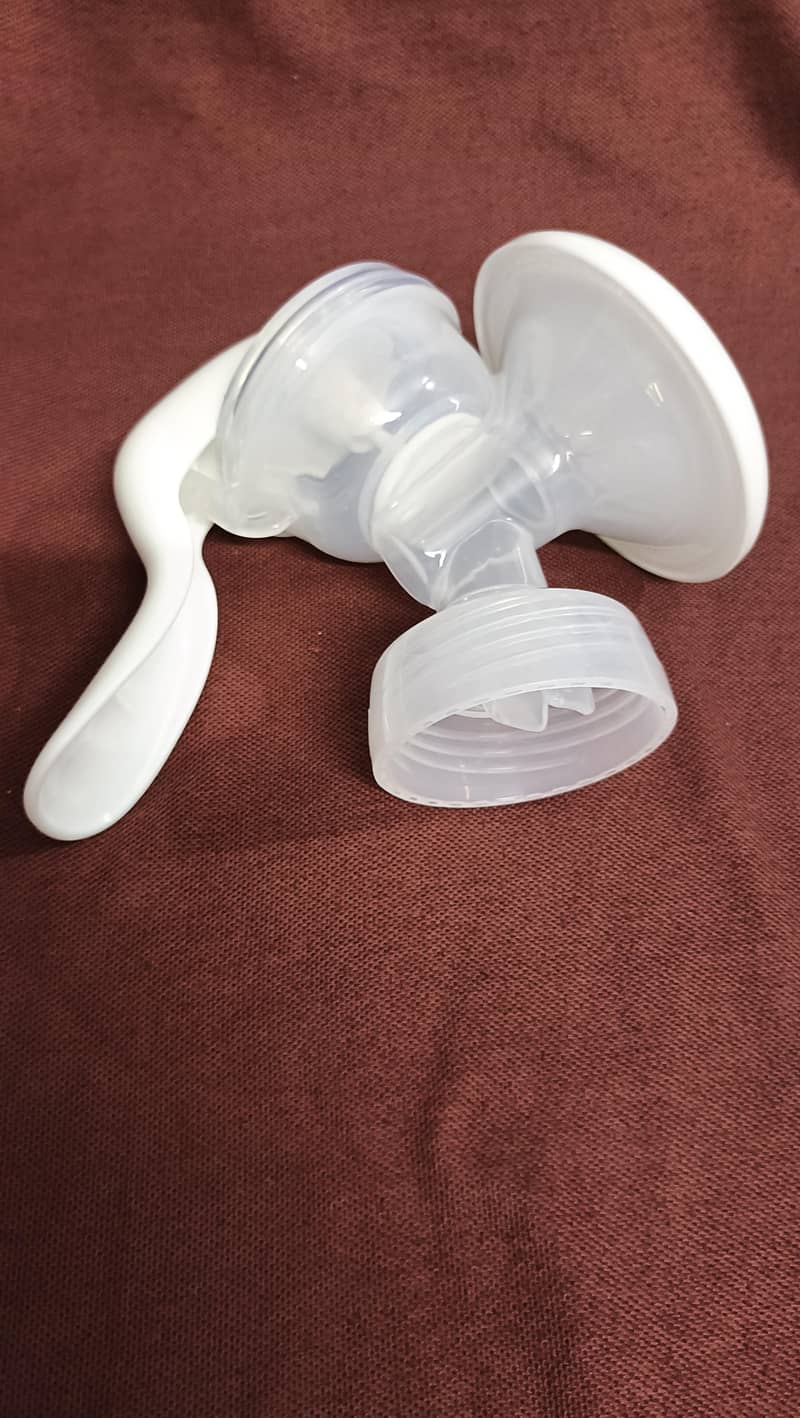 Breast pumps 11