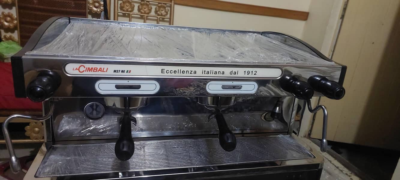coffee machine 10