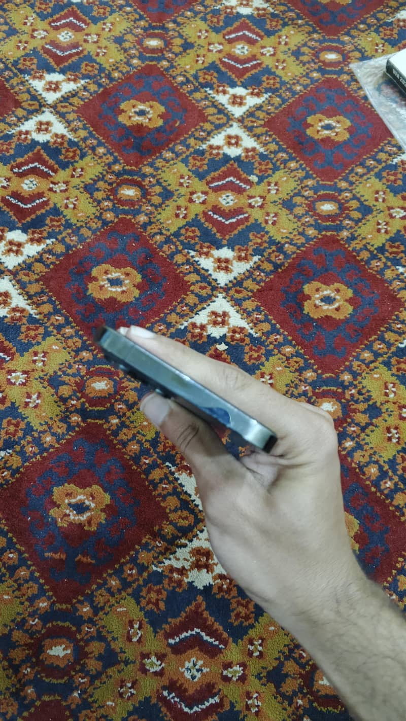 Apple iPhone 12 Pro Max 4