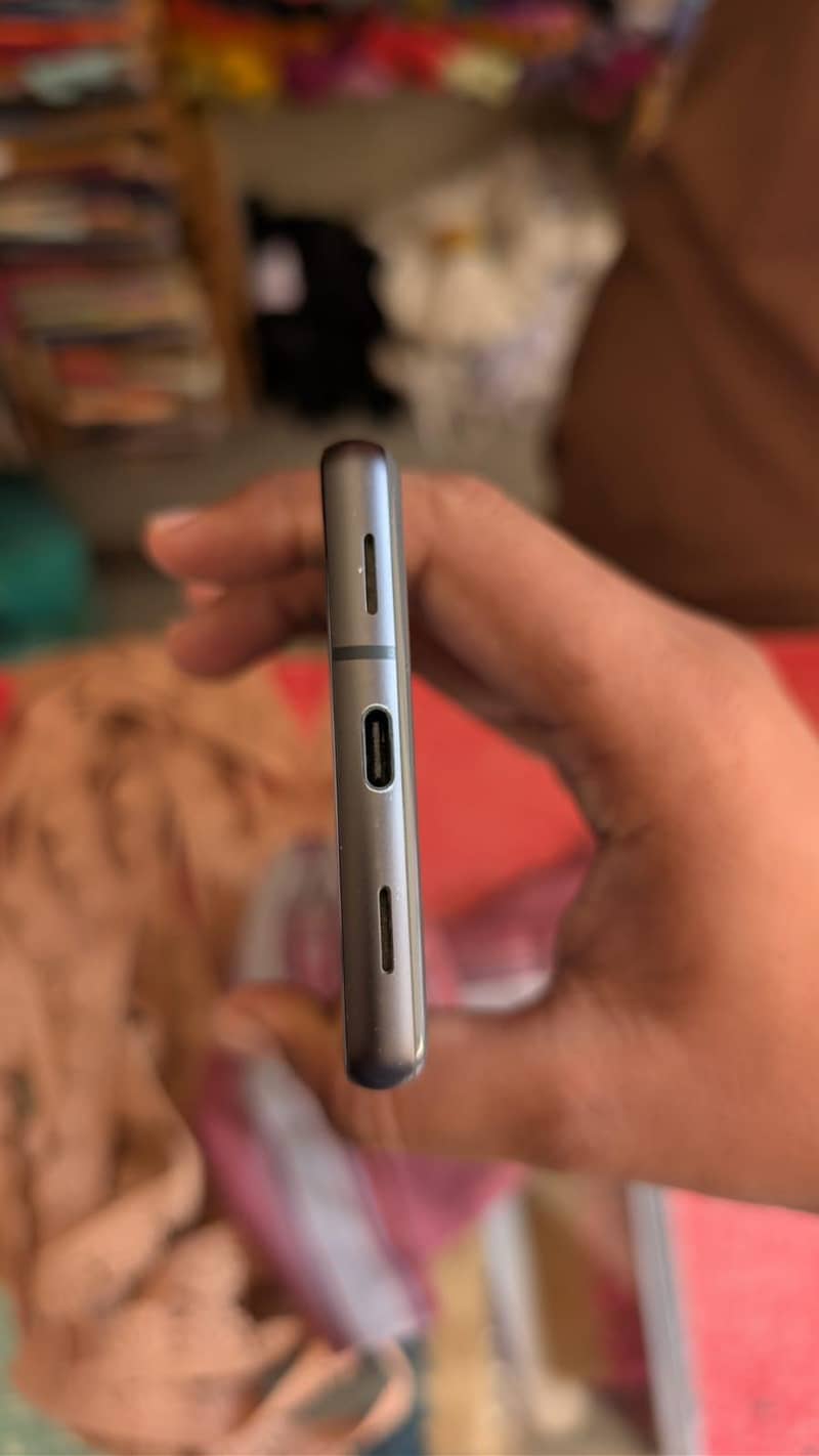 Google Pixel 7a 4