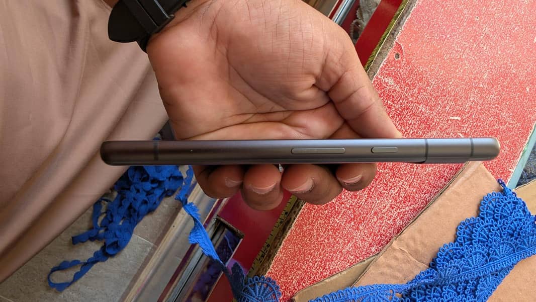 Google Pixel 7a 5