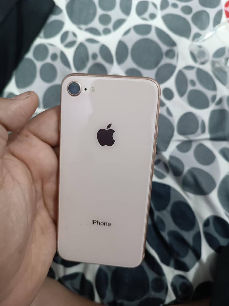 Apple iPhone 8 3