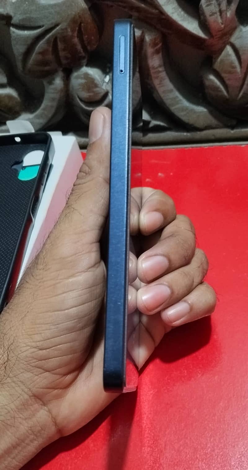 Samsung Mobile A06 4