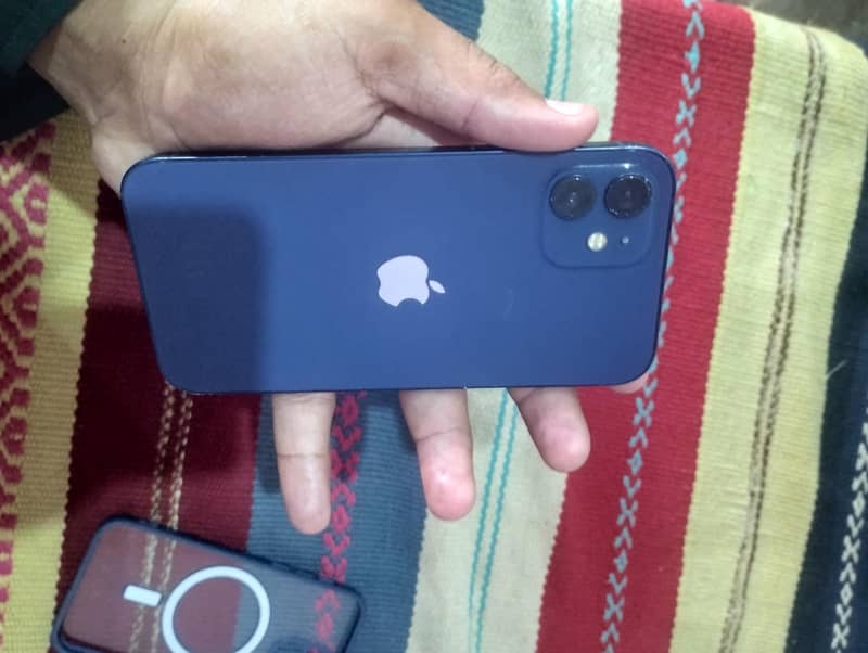 Apple iPhone 12 2