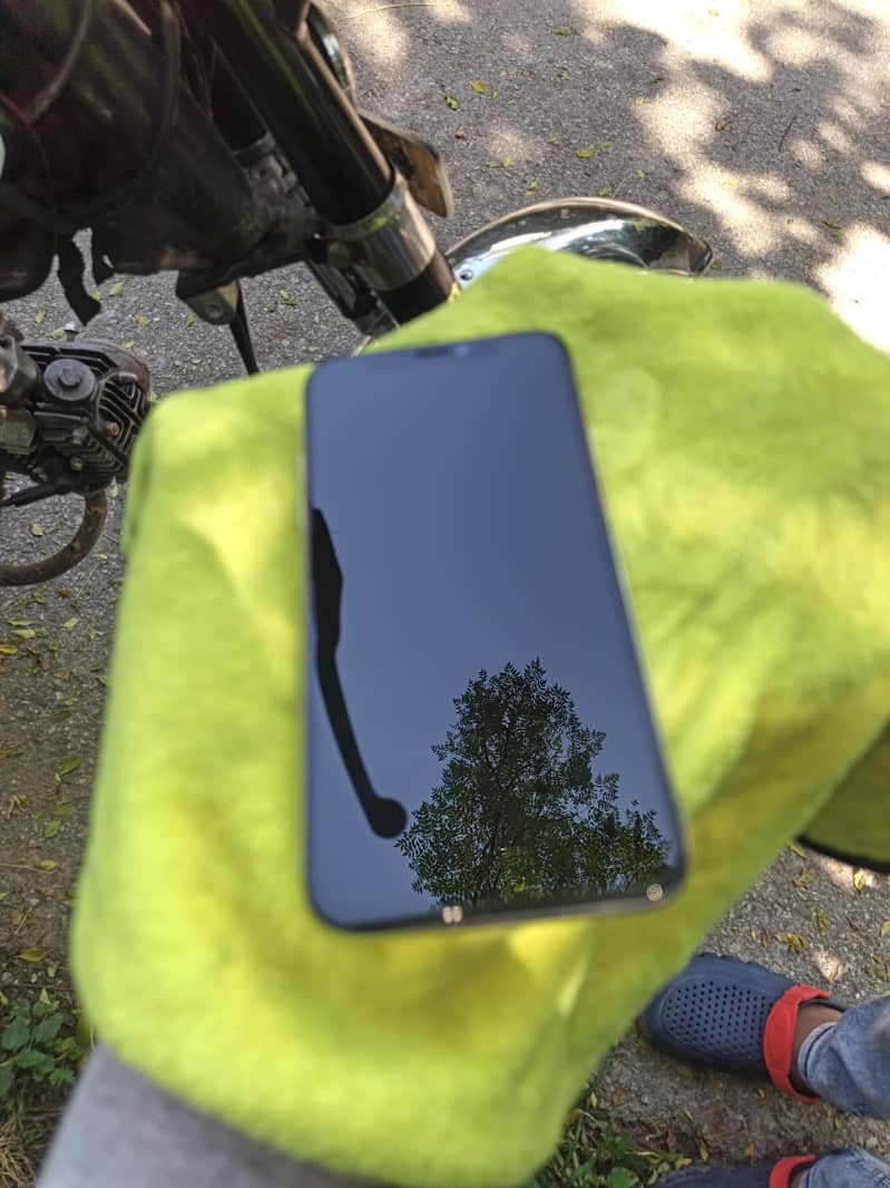 Apple iPhone X 2