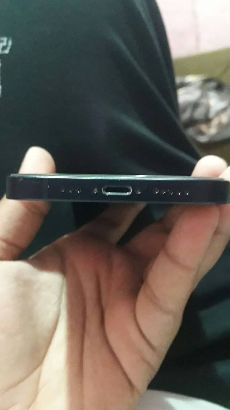 Apple iPhone 12 5
