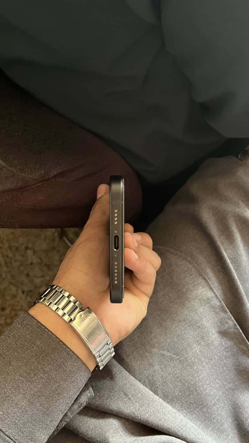 Apple iPhone 15 plus 1