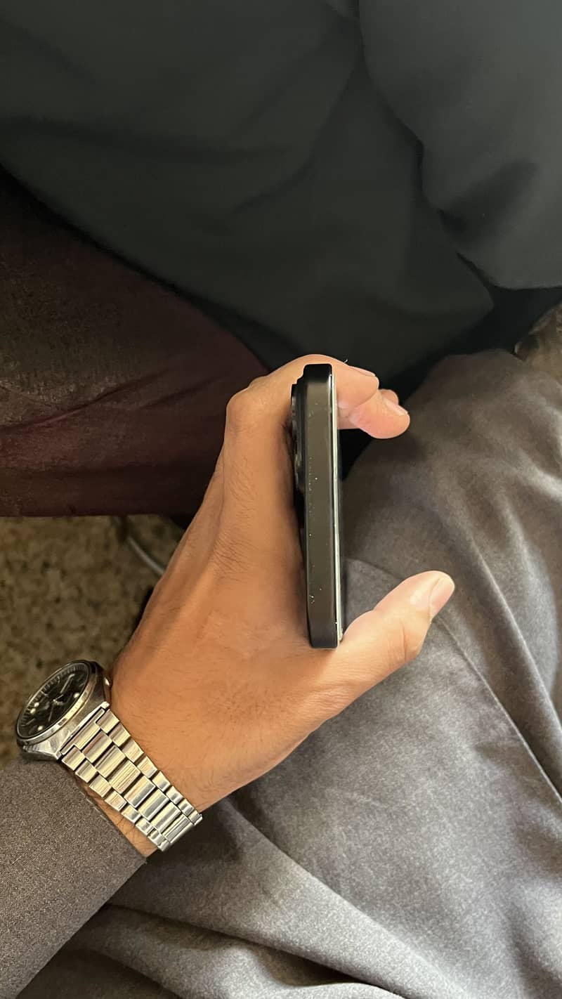 Apple iPhone 15 plus 5