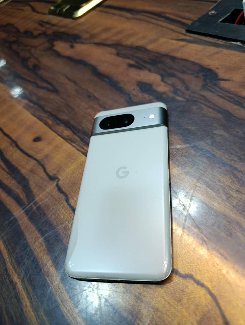 Google Pixel 8 3