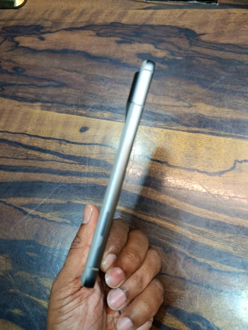Google Pixel 8 5